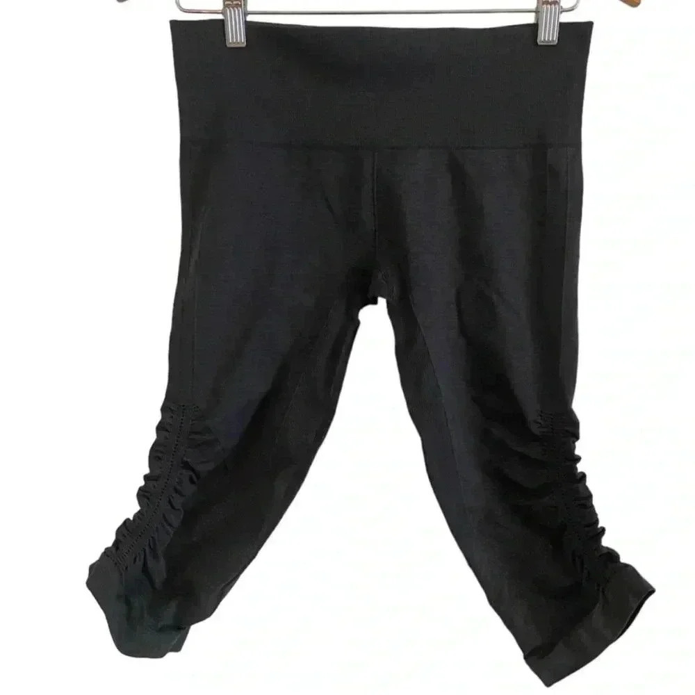Lululemon In The Flow Crop Charcoal Seamless Pants